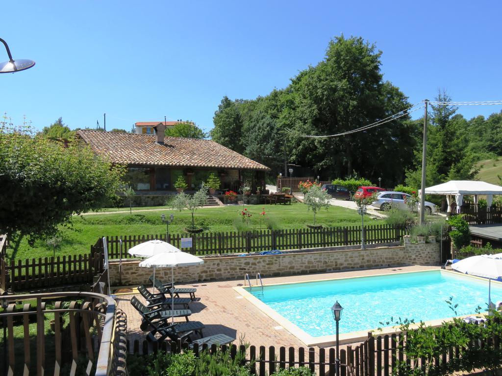 Agriturismo Ponte Di Riocchio Губбио Экстерьер фото