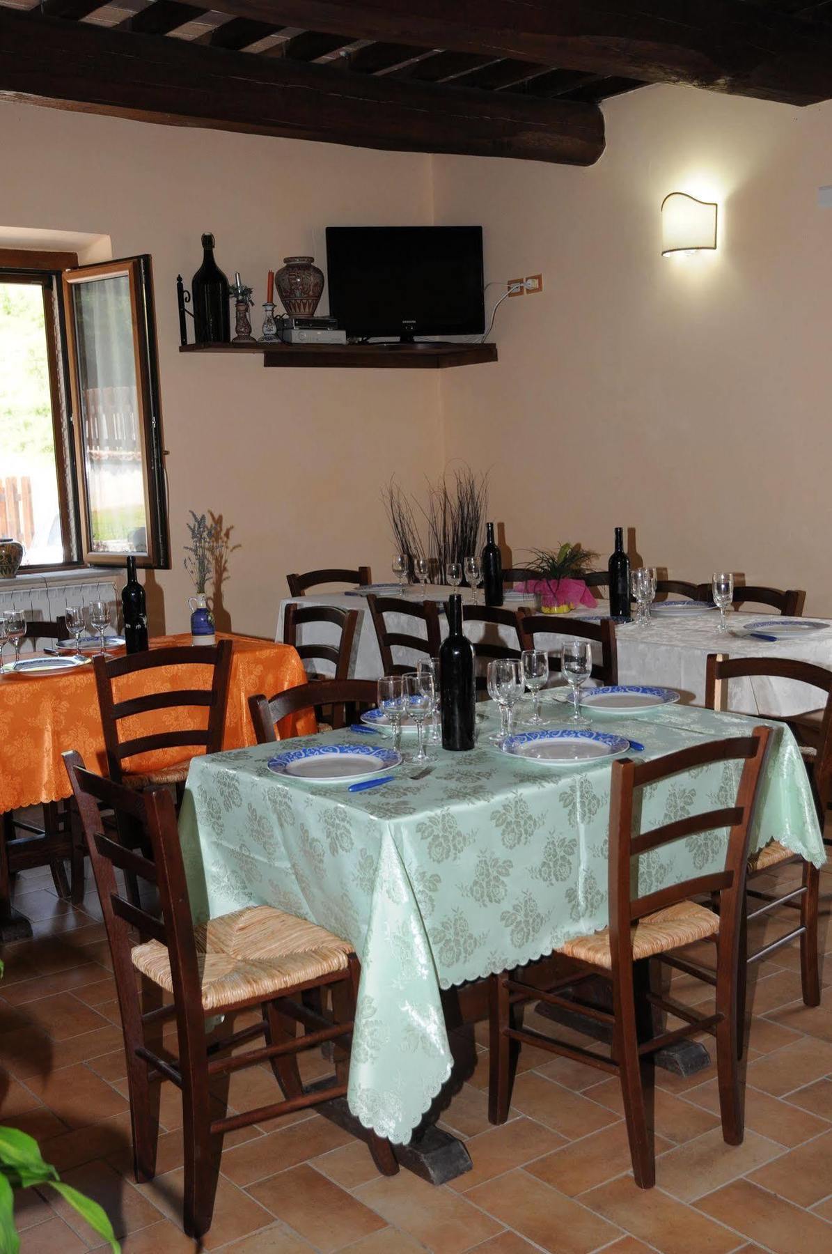 Agriturismo Ponte Di Riocchio Губбио Экстерьер фото